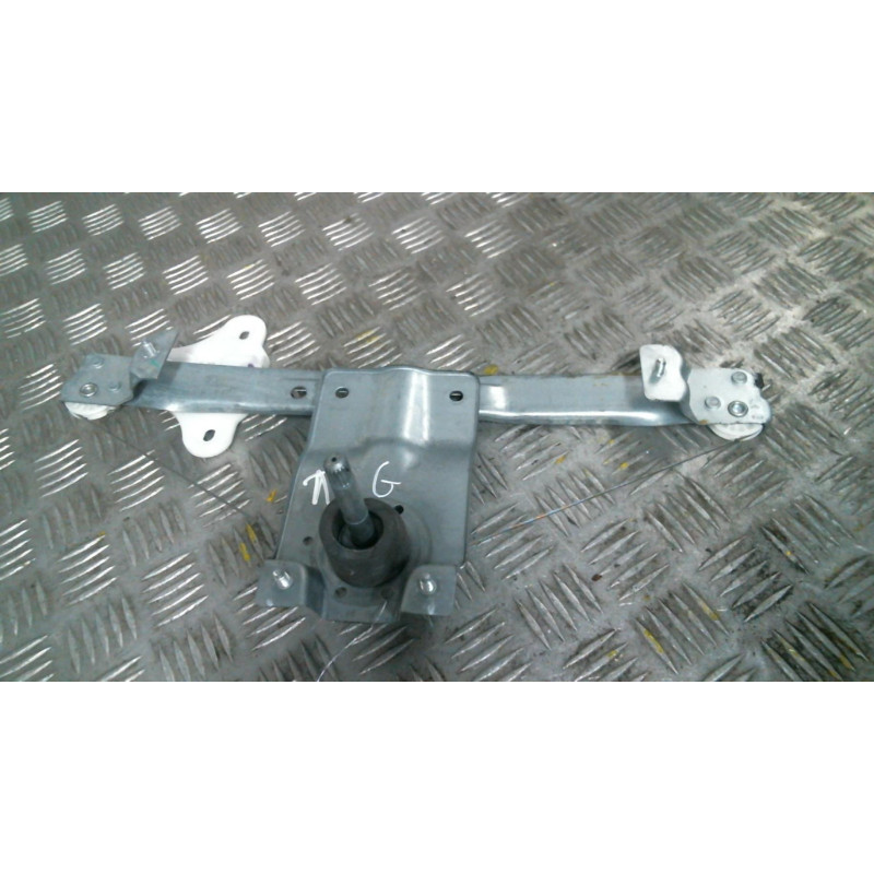 Leve vitre mecanique arriere gauche RENAULT CLIO 4 Photo n°1