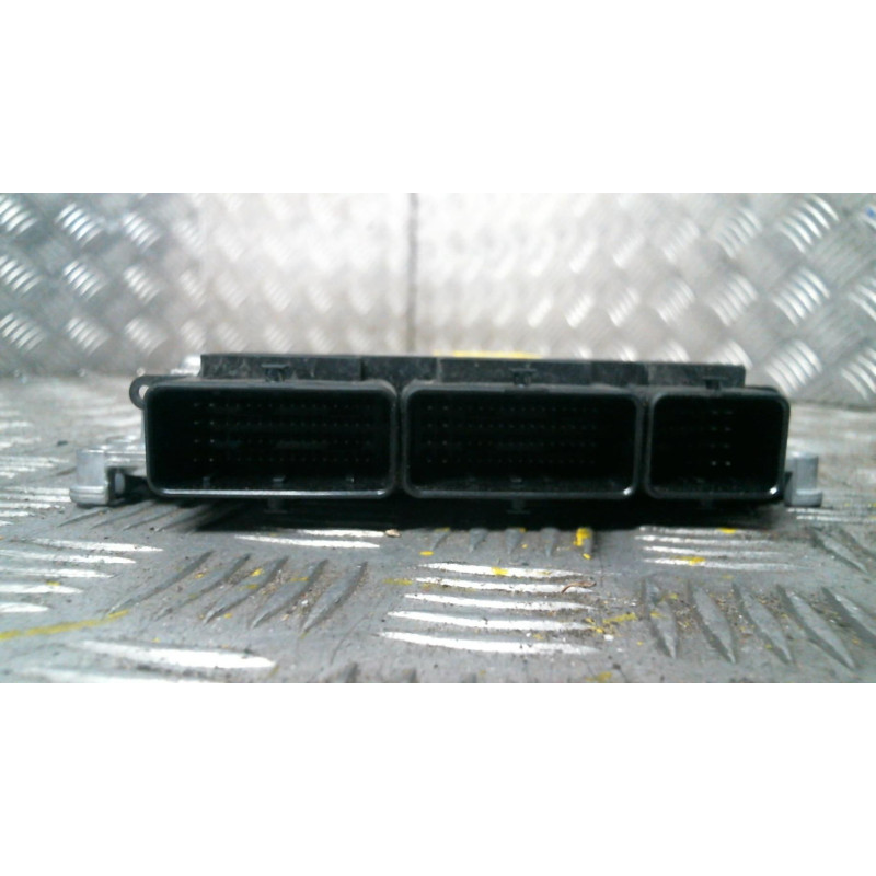 Calculateur moteur RENAULT CLIO 4 Photo n°3