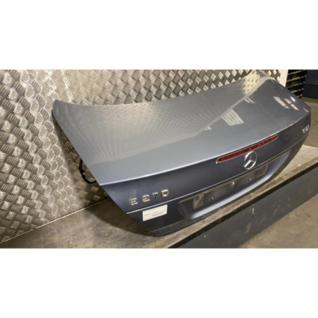 Malle/Hayon arriere MERCEDES CLASSE E 211 Photo n°1
