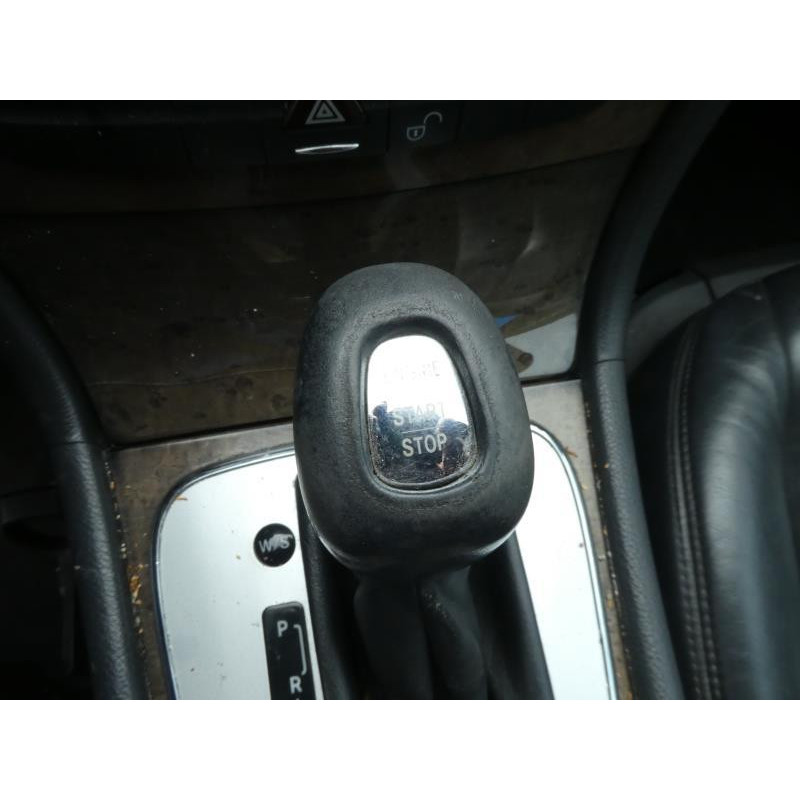 Malle/Hayon arriere MERCEDES CLASSE E 211 Photo n°8