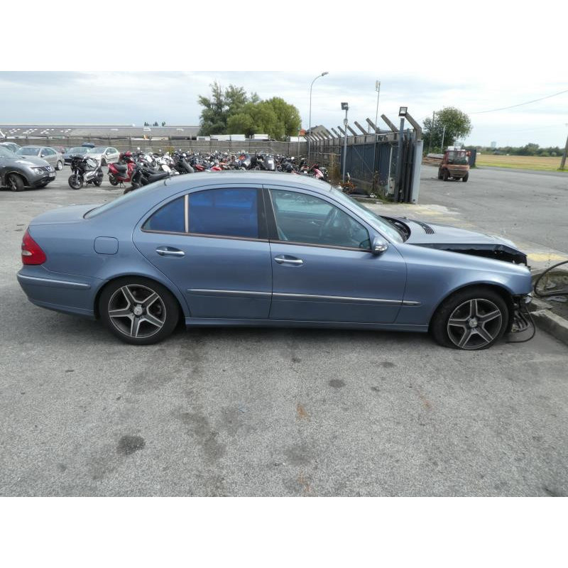 Trappe d'essence MERCEDES CLASSE E 211 Photo n°10