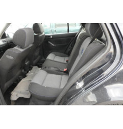 Pretensionneur de ceinture avant gauche VOLKSWAGEN GOLF 4