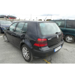 Pretensionneur de ceinture avant gauche VOLKSWAGEN GOLF 4