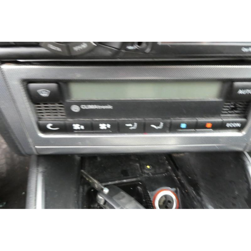 Pretensionneur de ceinture avant gauche VOLKSWAGEN GOLF 4 Photo n°8