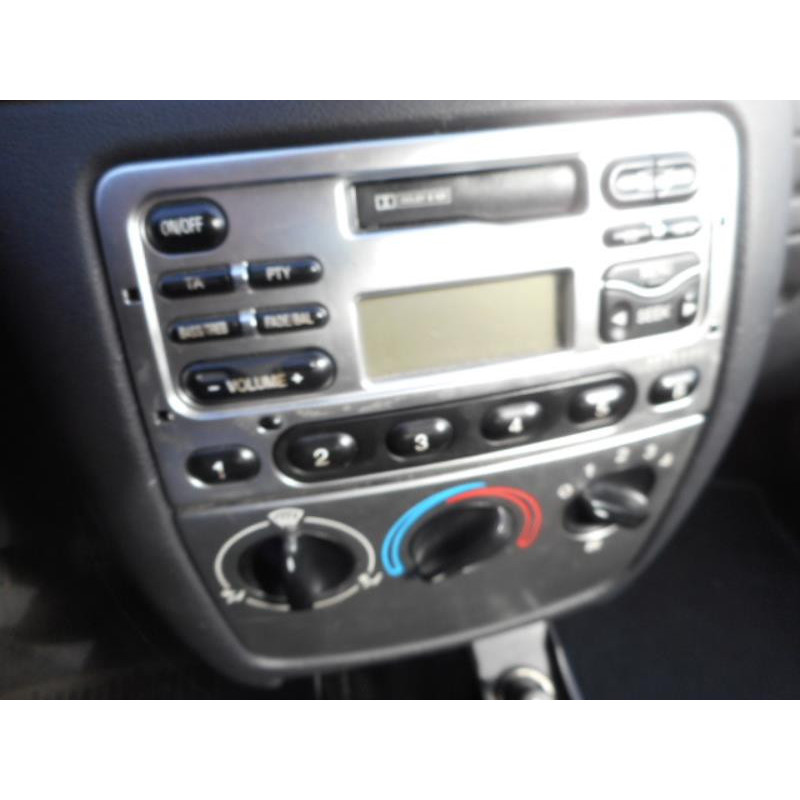 Capot FORD PUMA Photo n°9