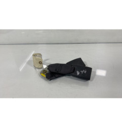Attache ceinture arriere gauche TOYOTA YARIS 1