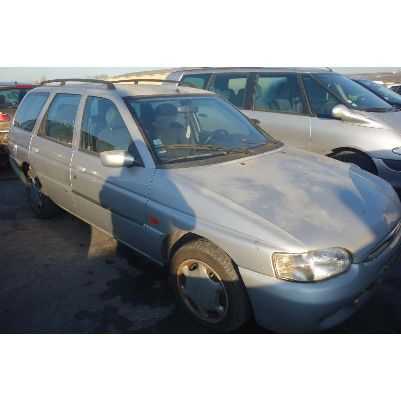 Feu arriere principal droit (feux) FORD ESCORT 6 Photo n°5