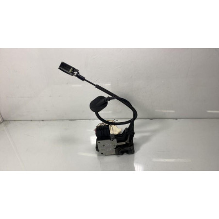 Serrure avant droit FORD FIESTA 5