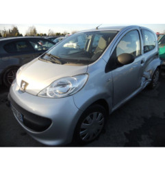 Moteur essuie glace arriere PEUGEOT 107