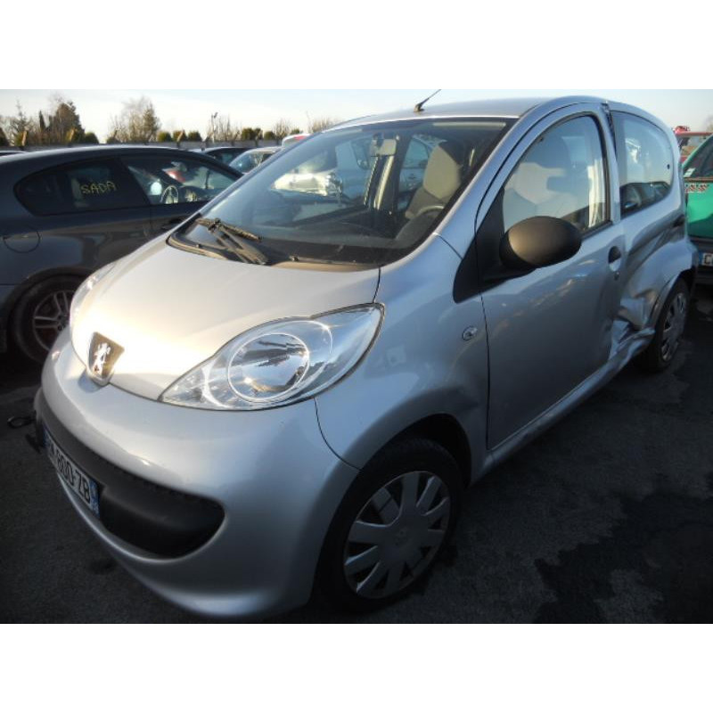 Moteur essuie glace arriere PEUGEOT 107 Photo n°5