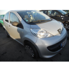 Moteur essuie glace arriere PEUGEOT 107