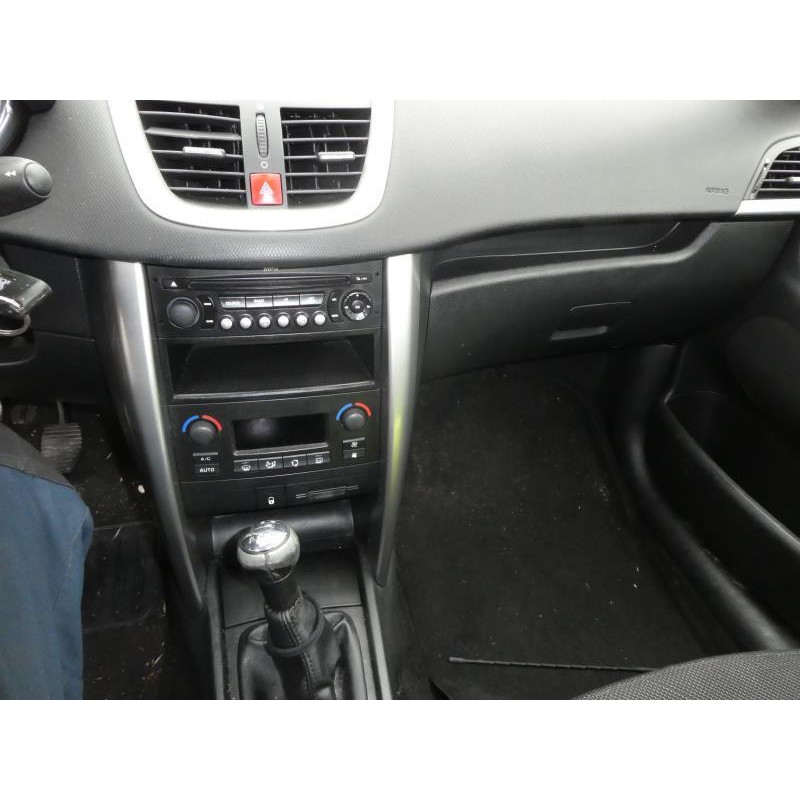 Pretensionneur de ceinture avant droit PEUGEOT 207 Photo n°4