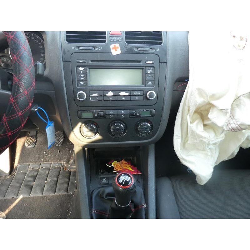 Pare choc arriere VOLKSWAGEN GOLF 5 Photo n°9