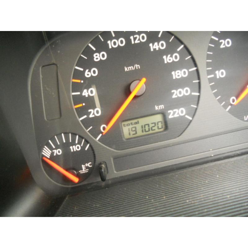 Pompe de direction VOLKSWAGEN GOLF 4 Photo n°10