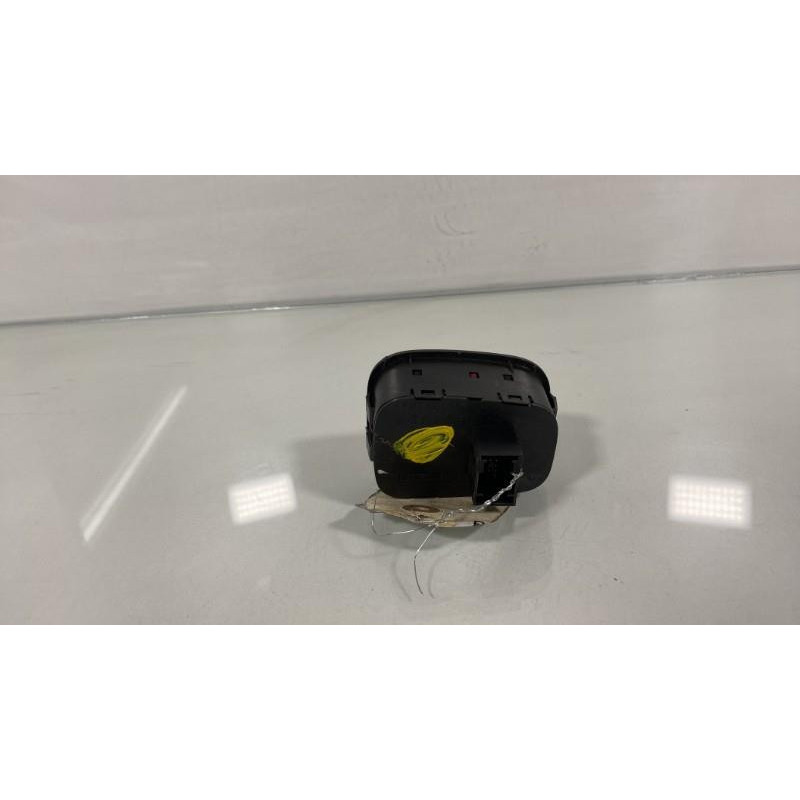 Bouton de warning CITROEN NEMO Photo n°1