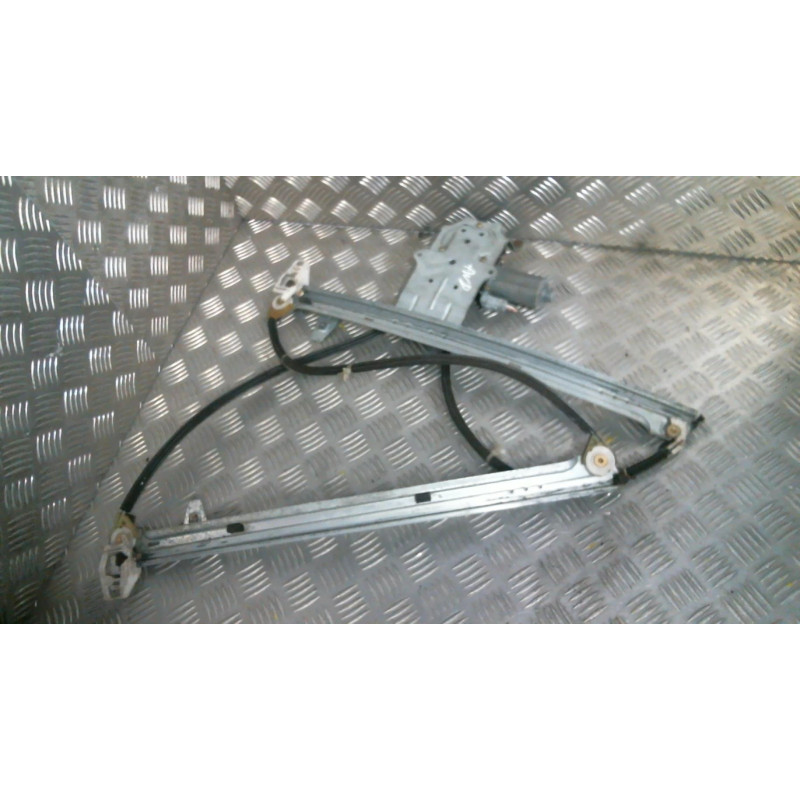 Leve vitre electrique avant droit CITROEN XSARA PICASSO Photo n°1