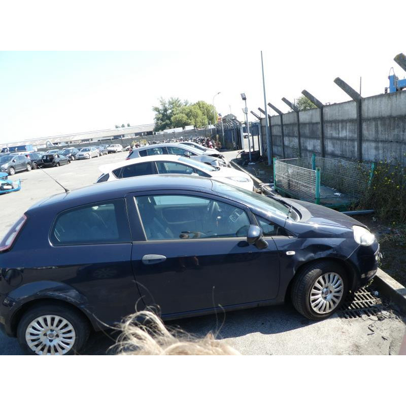 Serrure avant gauche FIAT PUNTO EVO 3 Photo n°6