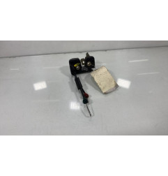 Serrure de coffre FORD FIESTA 4
