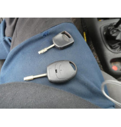 Serrure de coffre FORD FIESTA 4