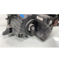 Optique avant principal droit (feux)(phare) TOYOTA COROLLA VERSO 2