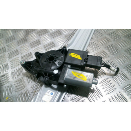 Leve vitre electrique avant gauche OPEL CROSSLAND X Photo n°1