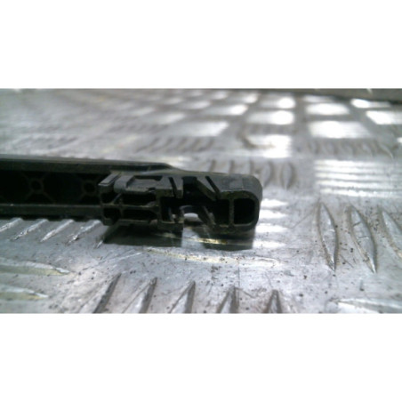 Bras essuie glace arriere PEUGEOT 207