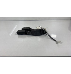 Attache ceinture arriere droit NISSAN QASHQAI 1