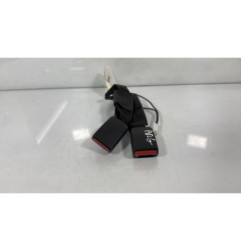 Attache ceinture arriere gauche NISSAN QASHQAI 1