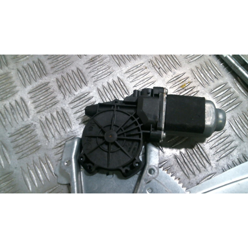 Leve vitre electrique arriere gauche NISSAN NOTE 1 Photo n°4