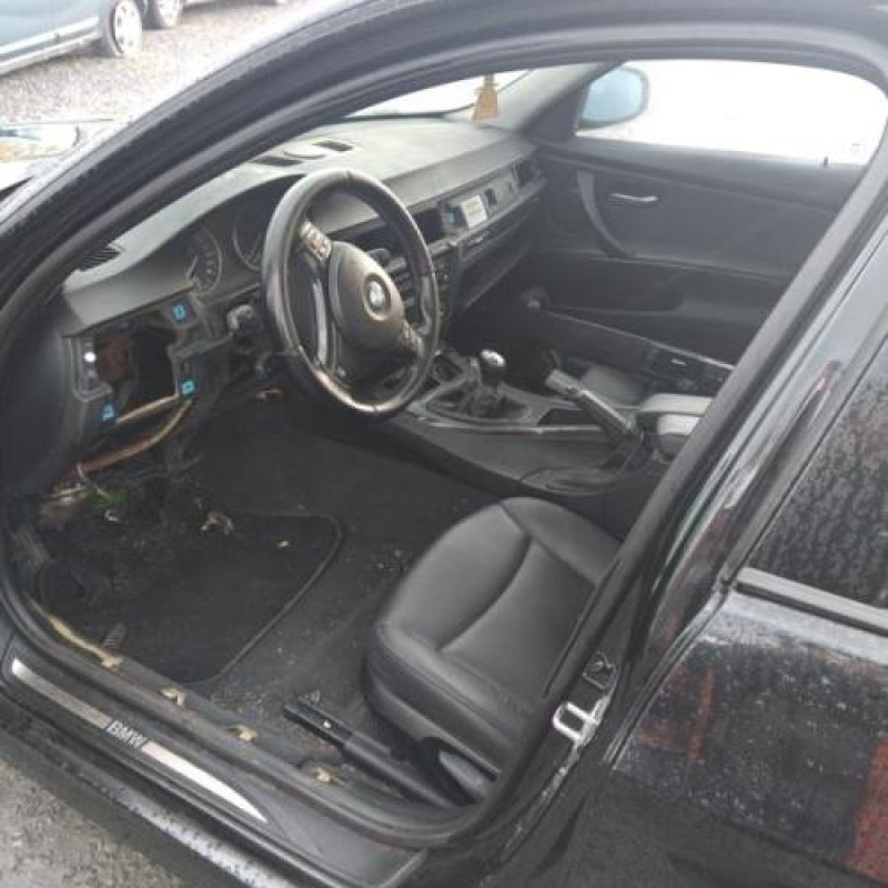 Pretensionneur de ceinture arriere gauche BMW SERIE 3 E90 Photo n°10