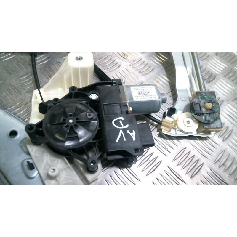 Leve vitre electrique avant droit CITROEN C4 CACTUS Photo n°1