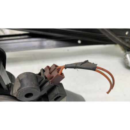 Leve vitre electrique avant gauche CHRYSLER VOYAGER 4 Photo n°1