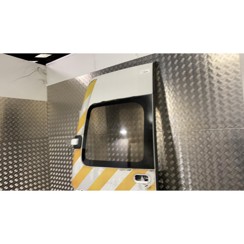 Porte de coffre gauche RENAULT MASTER 2 Photo n°4