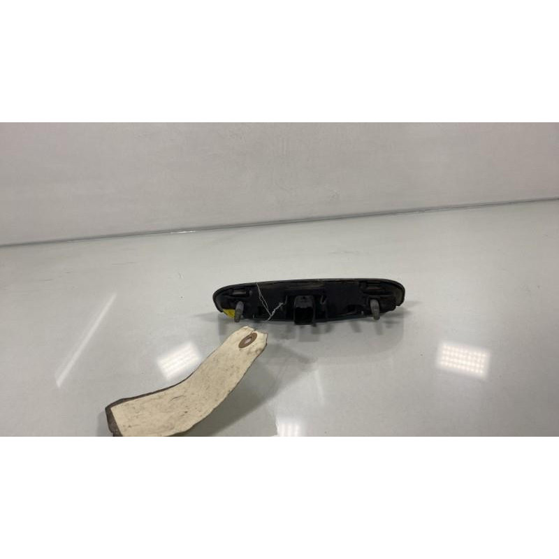 Bouton de coffre RENAULT CLIO 2 CAMPUS Photo n°3