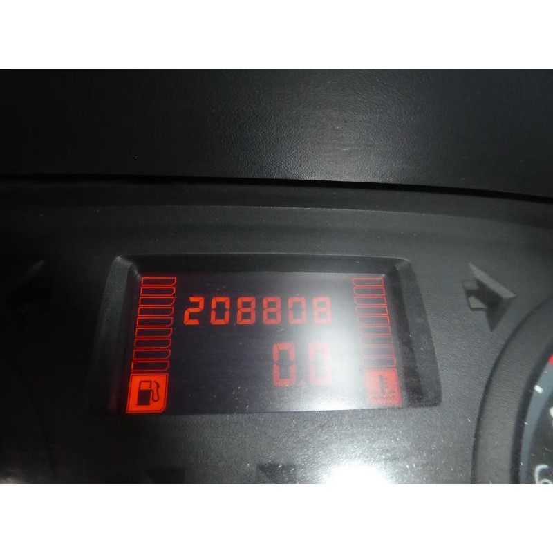 Bouton de coffre RENAULT CLIO 2 CAMPUS Photo n°6