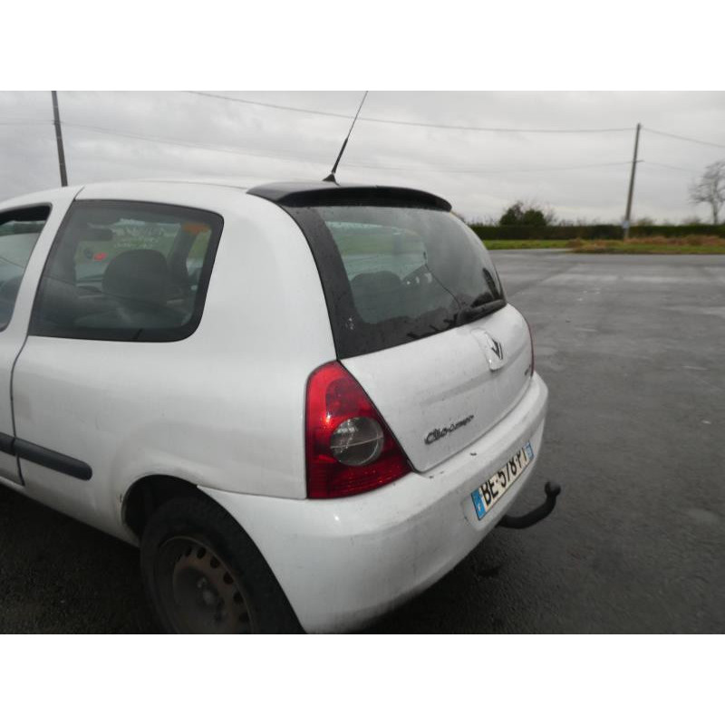 Bouton de coffre RENAULT CLIO 2 CAMPUS Photo n°10