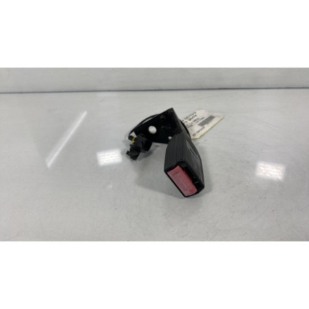 Attache ceinture arriere gauche PEUGEOT 207