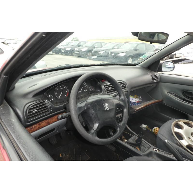 Porte avant droit PEUGEOT 406 Photo n°12