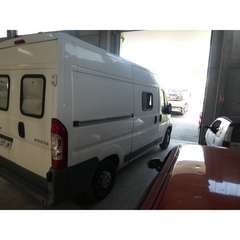 Feu arriere stop central PEUGEOT BOXER 3 Photo n°9