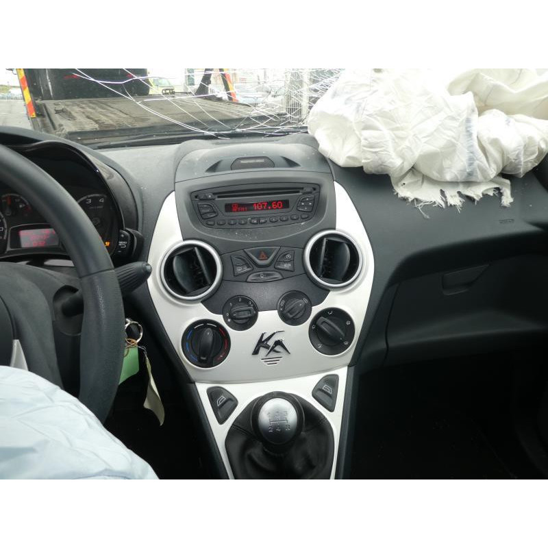 Porte avant droit FORD KA 2 Photo n°10