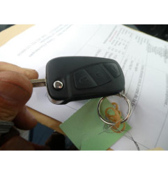 Attache ceinture avant gauche FORD KA 2