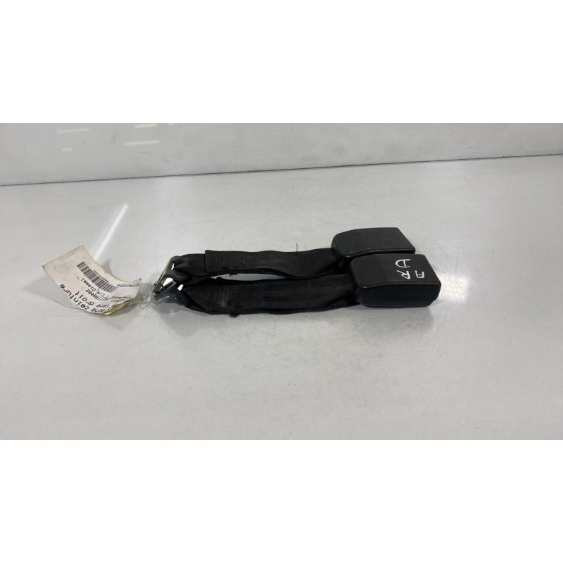 Attache ceinture arriere droit PEUGEOT 206 Photo n°1