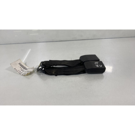 Attache ceinture arriere droit PEUGEOT 206 Photo n°1