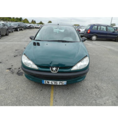 Attache ceinture arriere gauche PEUGEOT 206