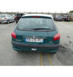 Attache ceinture arriere gauche PEUGEOT 206