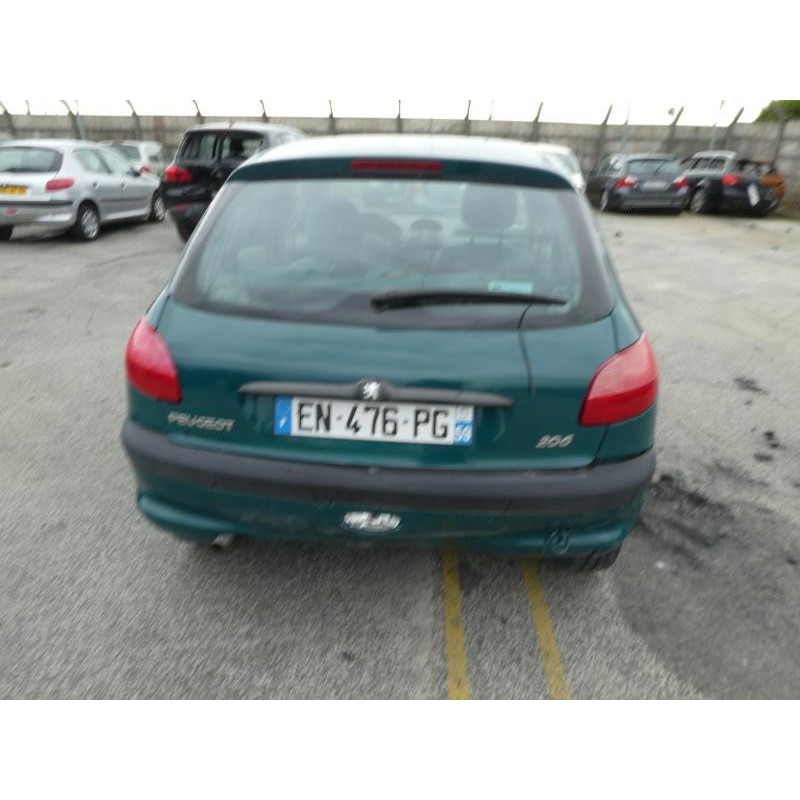 Attache ceinture arriere gauche PEUGEOT 206 Photo n°8