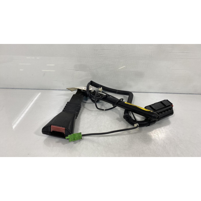 Pretensionneur de ceinture avant droit OPEL CORSA C Photo n°1