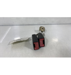Attache ceinture arriere gauche VOLKSWAGEN GOLF 5 Photo n°1