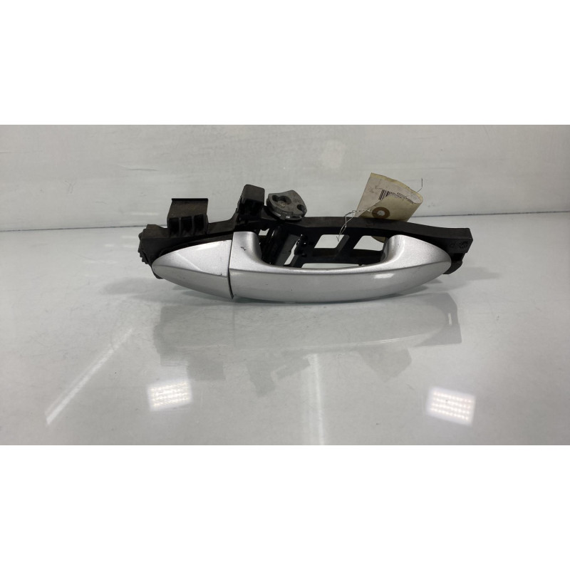 Poignee porte arriere droit FORD FIESTA 6 Photo n°2