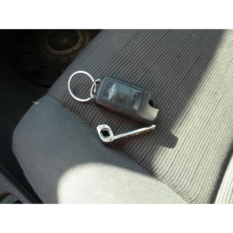 Bloc ABS (freins anti-blocage) VOLKSWAGEN GOLF 5 Photo n°3